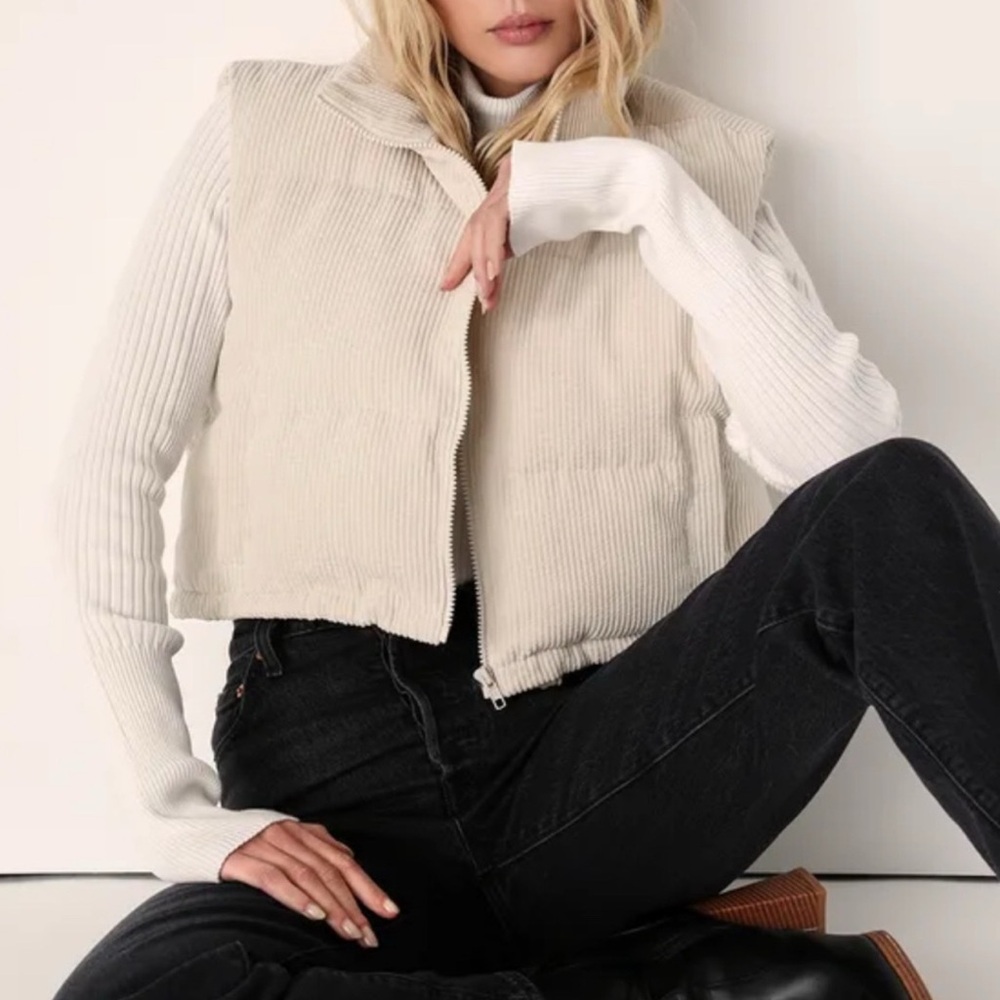 Lulus Cloud Nine Cutie Ivory Cropped Corduroy Puffer Vest NWT